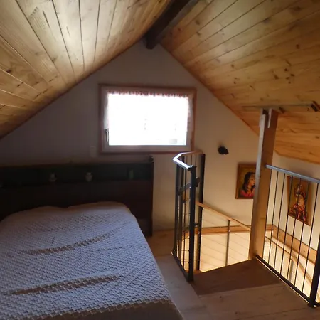 Holiday home De Chasse Amenagee En Duplex Cahors
